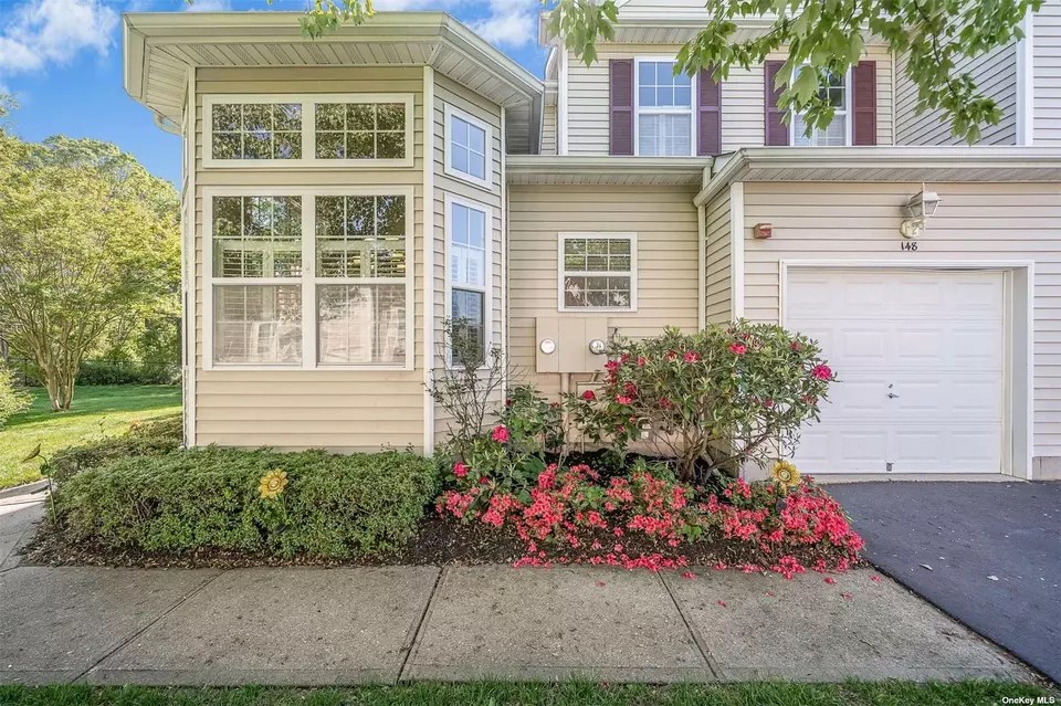 148 Kettles Ln 148, Medford, NY 11763 36 Photos Movoto