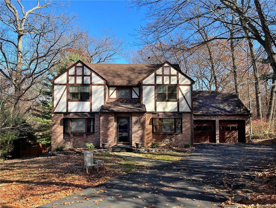 72 Highland Woods Blvd, Woodbury Town, NY 10930 35 Photos Movoto
