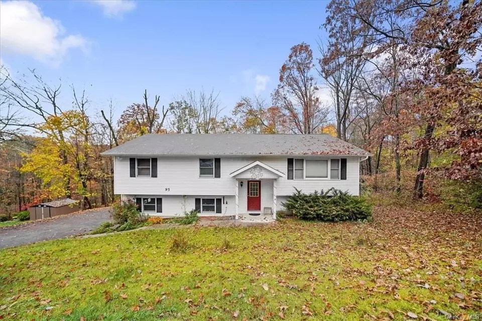 95 Alexander Rd, Monroe, NY 10950 28 Photos Movoto