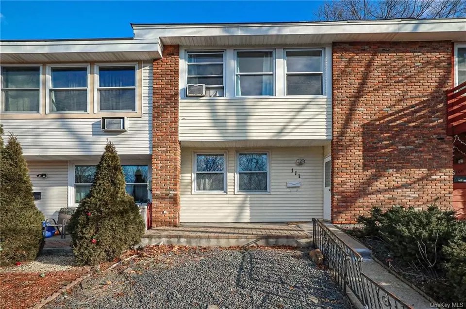 111 Rolling Way, Peekskill, NY 10566 24 Photos Movoto