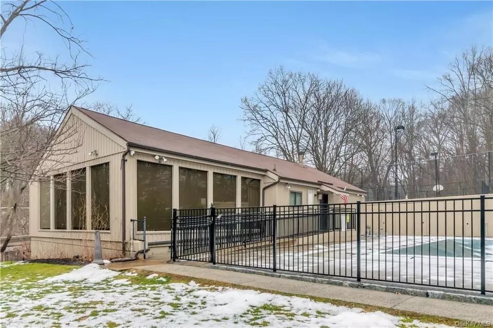 3 Steven Dr 6, Ossining, NY 10562 23 Photos Movoto