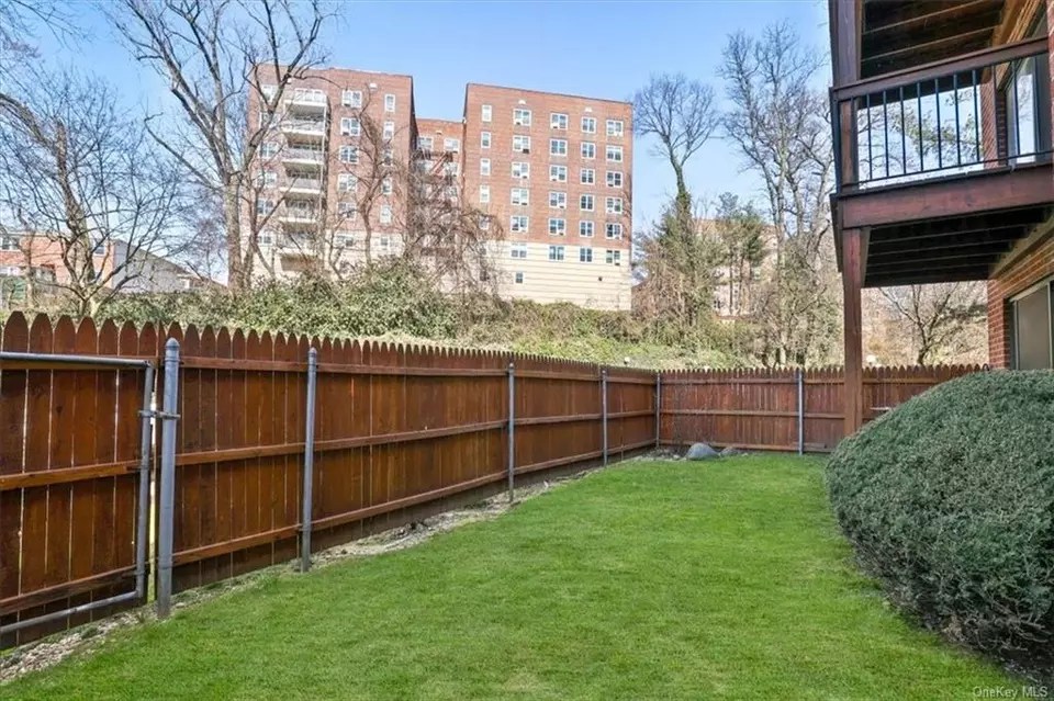 14 Bronxville Glen Dr 319, Yonkers, NY 10708 16 Photos Movoto