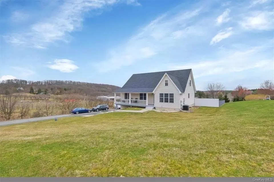 25 Idlewild Rd, Marlboro, NY 12542 25 Photos Movoto