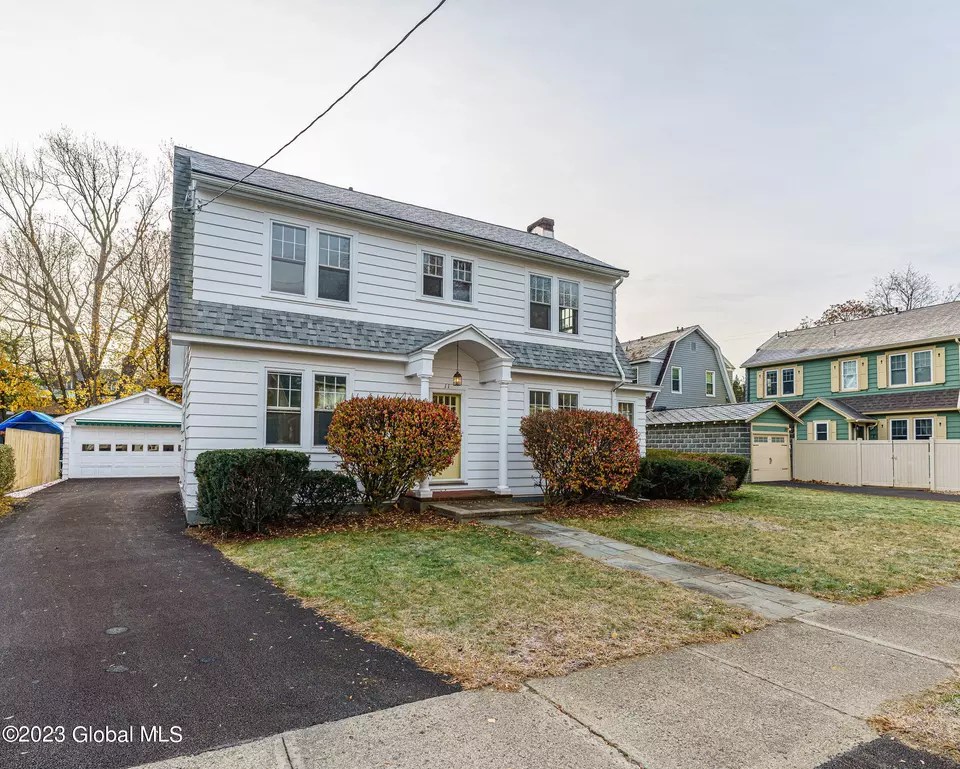 11 Winthrop Ave, Albany, NY 12203 38 Photos Movoto