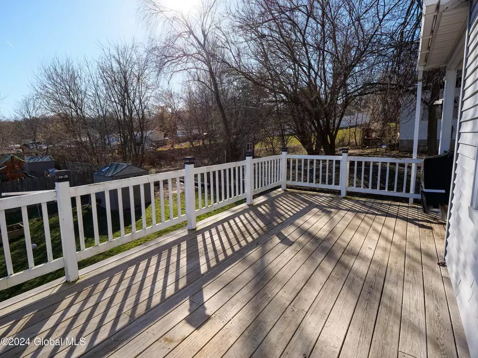 35 Burgoyne St, Schuylerville, NY 12871 16 Photos Movoto