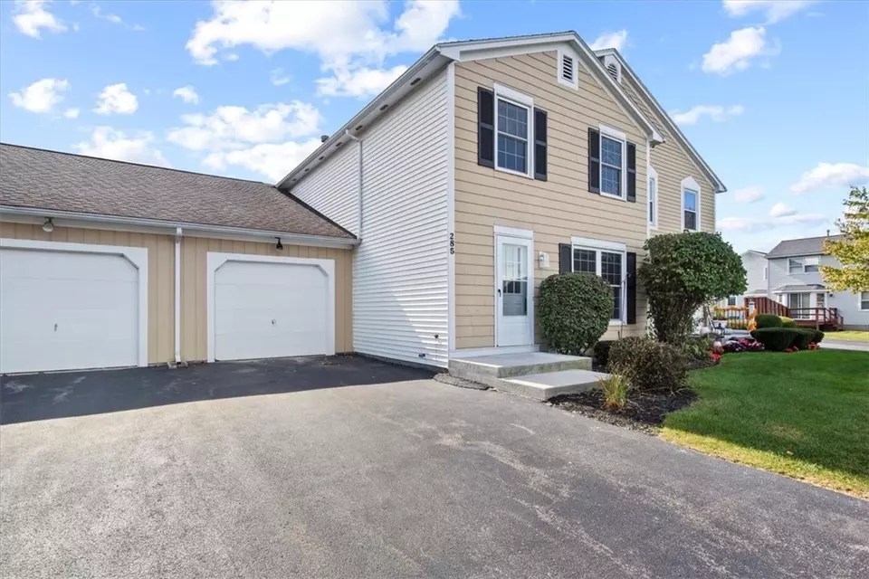 285 Deerhurst Ln, ster, NY 14580 27 Photos Movoto