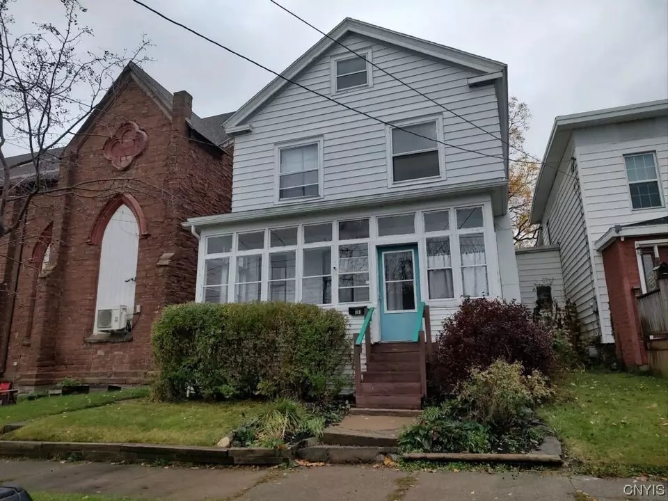 131 E Second St, Oswego, NY 13126 21 Photos Movoto