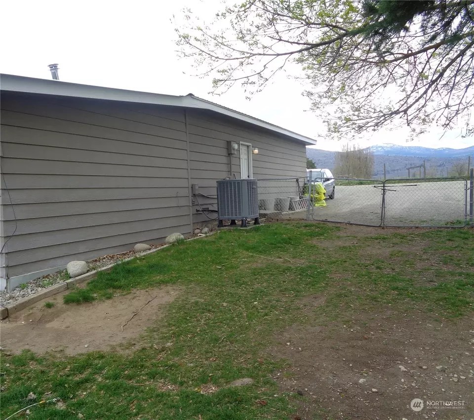 212 B Nichols Rd, Omak, WA 98841 32 Photos Movoto
