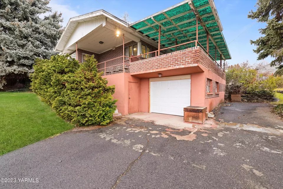 5315 W Lincoln Ave, Yakima, WA 98908 37 Photos Movoto