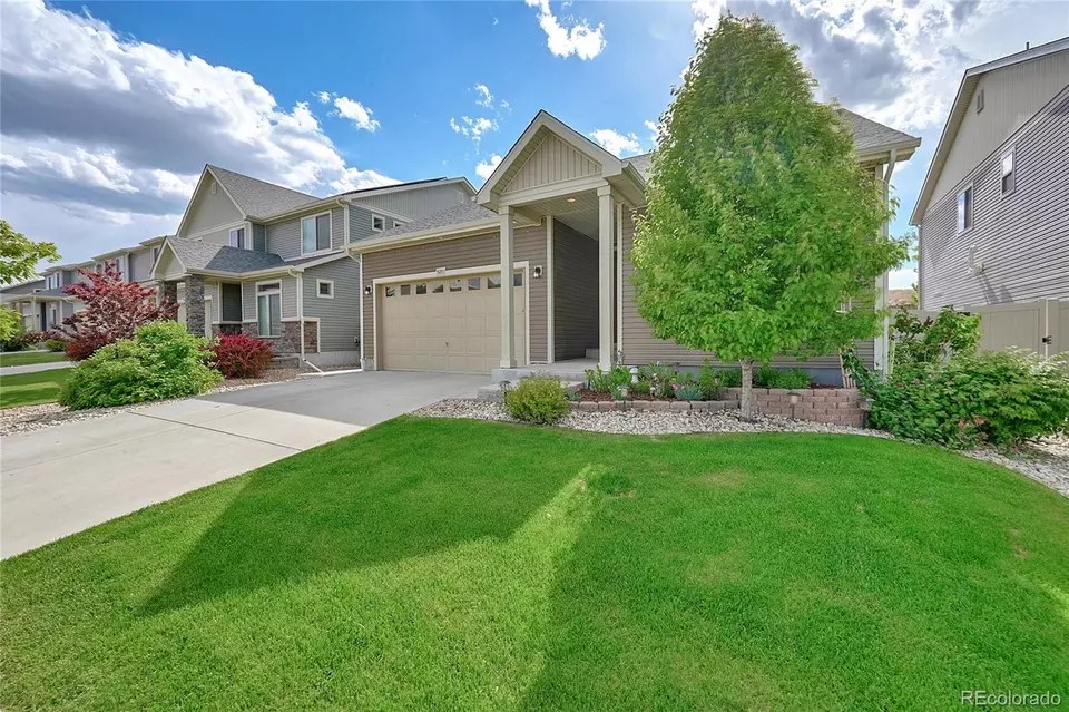 5271 Truckee St, Denver, CO 80249 31 Photos Movoto