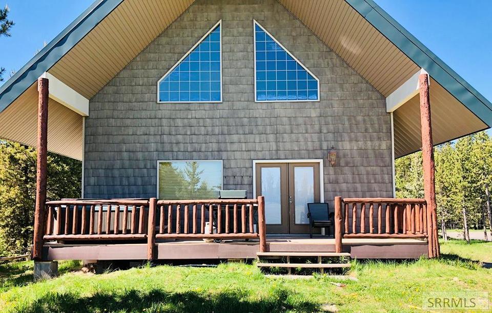 4189 N Big Springs Loop Rd, Island Park, ID 83429 Movoto