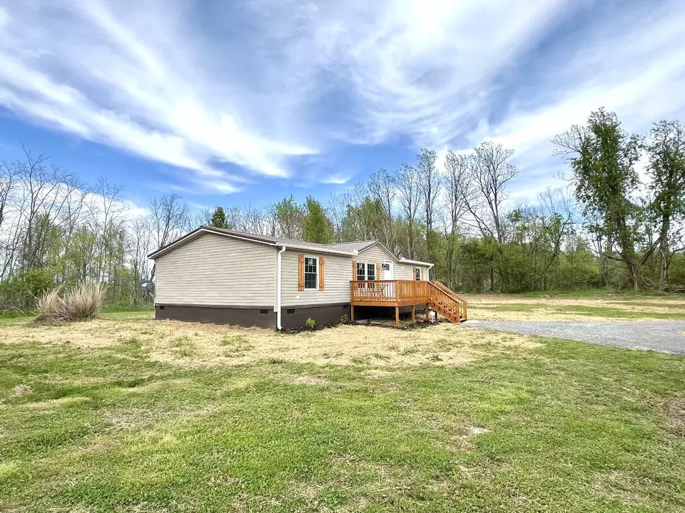 655 White Rd, Wartrace, TN 37183 27 Photos Movoto