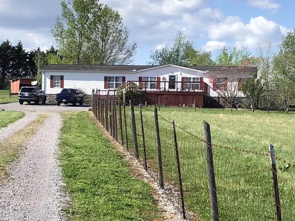 135 Peebles Rd, Shelbyville, TN 37160 12 Photos Movoto