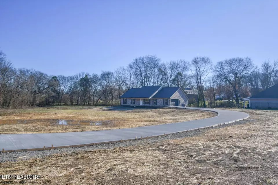 322 Grandview Dr, Maryville, TN 37803 36 Photos Movoto