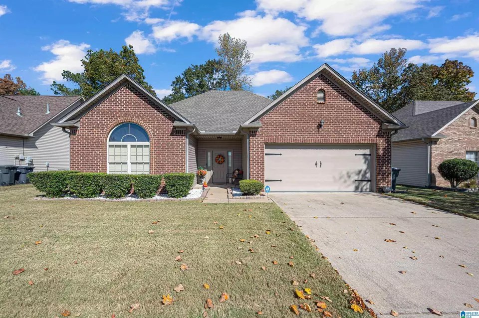 879 Meriweather Dr, Calera, AL 35040 30 Photos Movoto