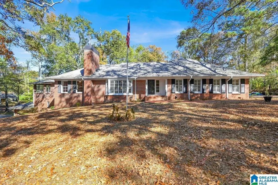 202 Crest Cir S, Jasper, AL 35501 53 Photos Movoto