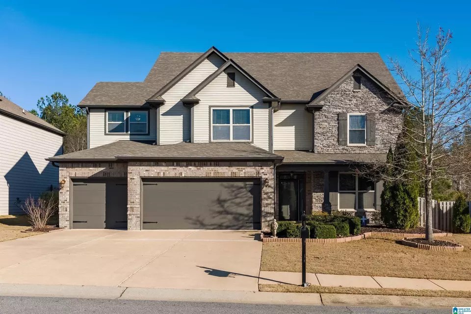 1080 Riviera Dr, Calera, AL 35040 39 Photos Movoto