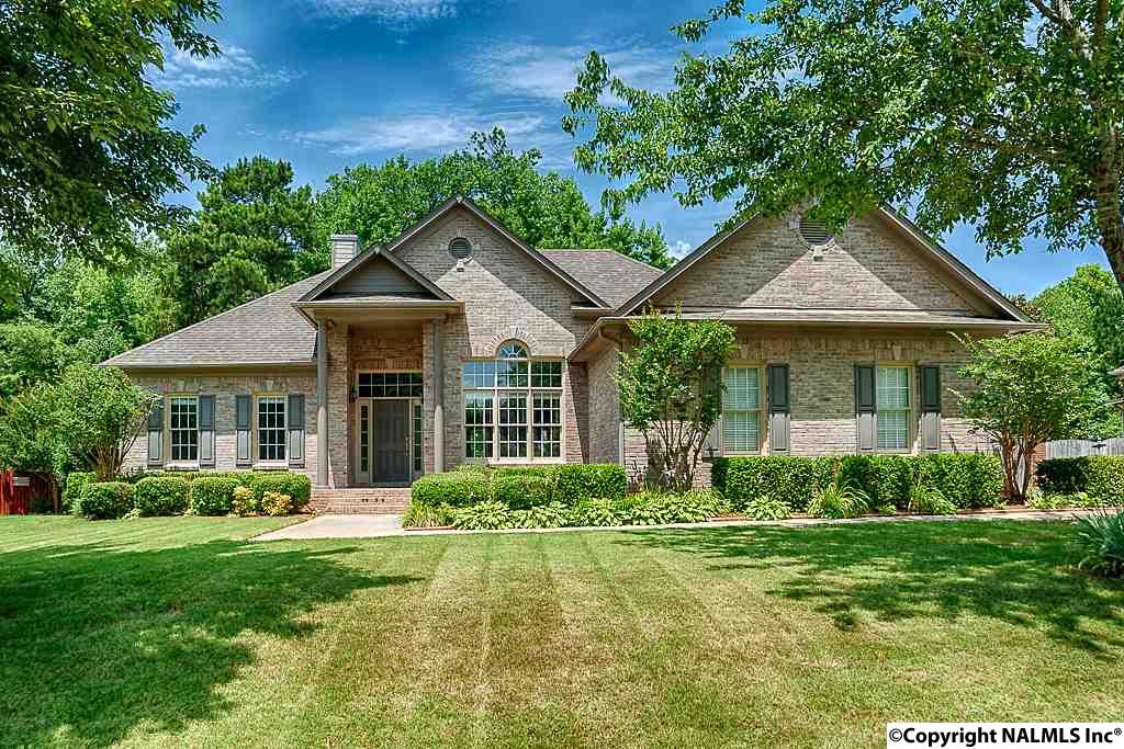 104 Alexandria Dr, Huntsville, AL 35806 MLS 1022435