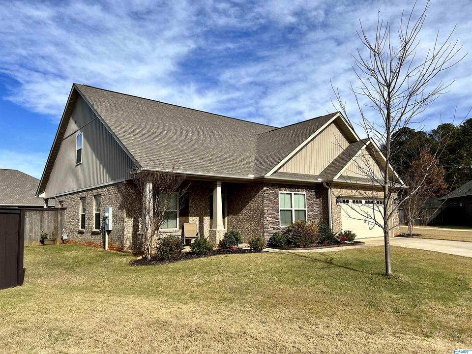 102 Duchess Dr, Madison, AL 35758 48 Photos MLS 1795984 Movoto