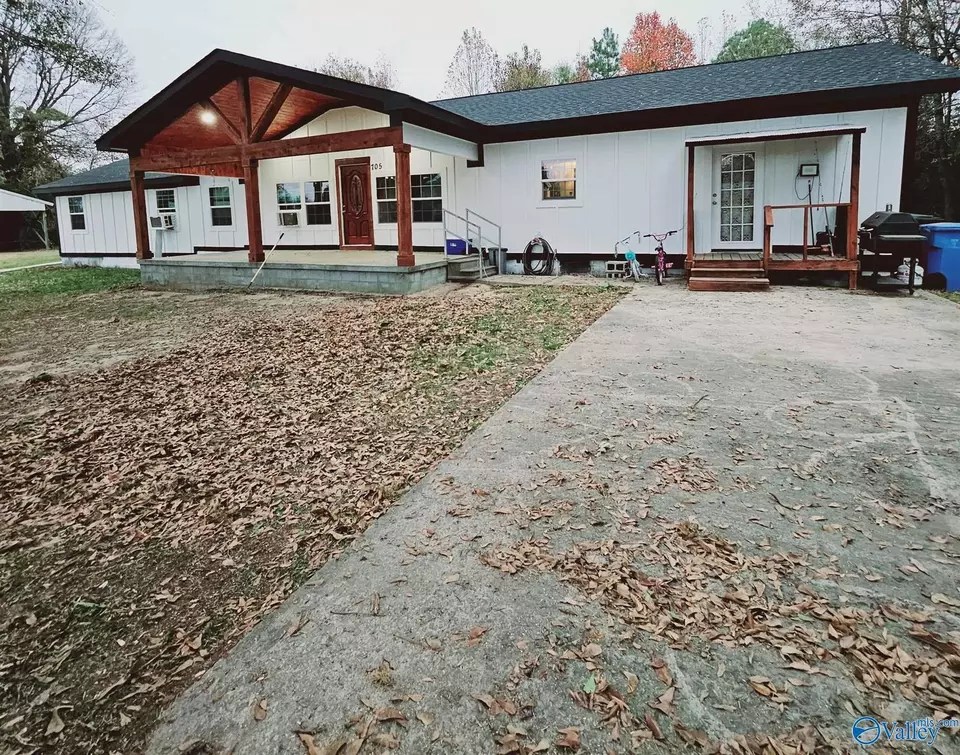 705 Segars Rd, Hartselle, AL 35640 47 Photos Movoto
