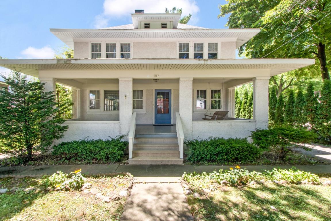 217 Madison St, Walworth, WI 53184 24 Photos MLS 1489565 Movoto