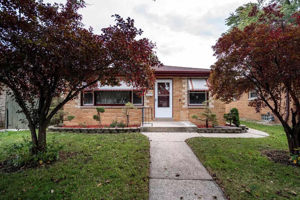 4756 N 73rd, Milwaukee, WI 53218 33 Photos Movoto