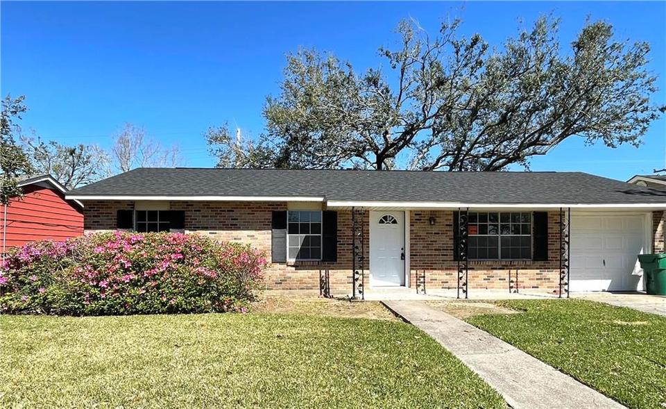 209 Concord Dr, Laplace, LA 70068 16 Photos MLS 2336296 Movoto