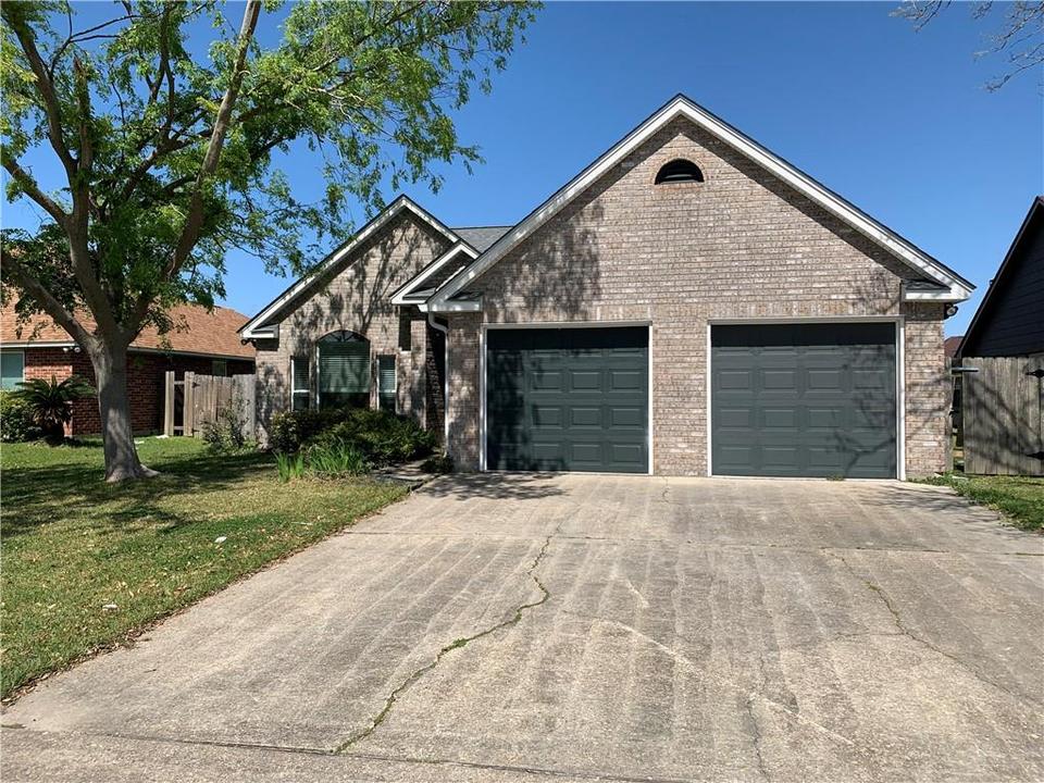 25 Shearwater Dr, Laplace, LA 70068 18 Photos MLS 2338372 Movoto