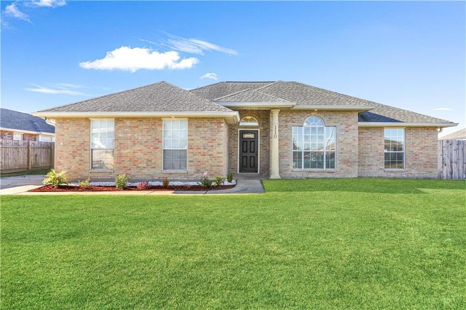 110 Nicole Dr, Laplace, LA 70068 Movoto