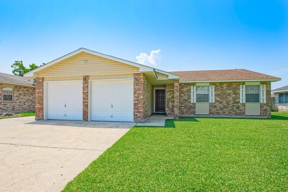 548 Esplanade St, Laplace, LA 70068 29 Photos MLS 2394570 Movoto
