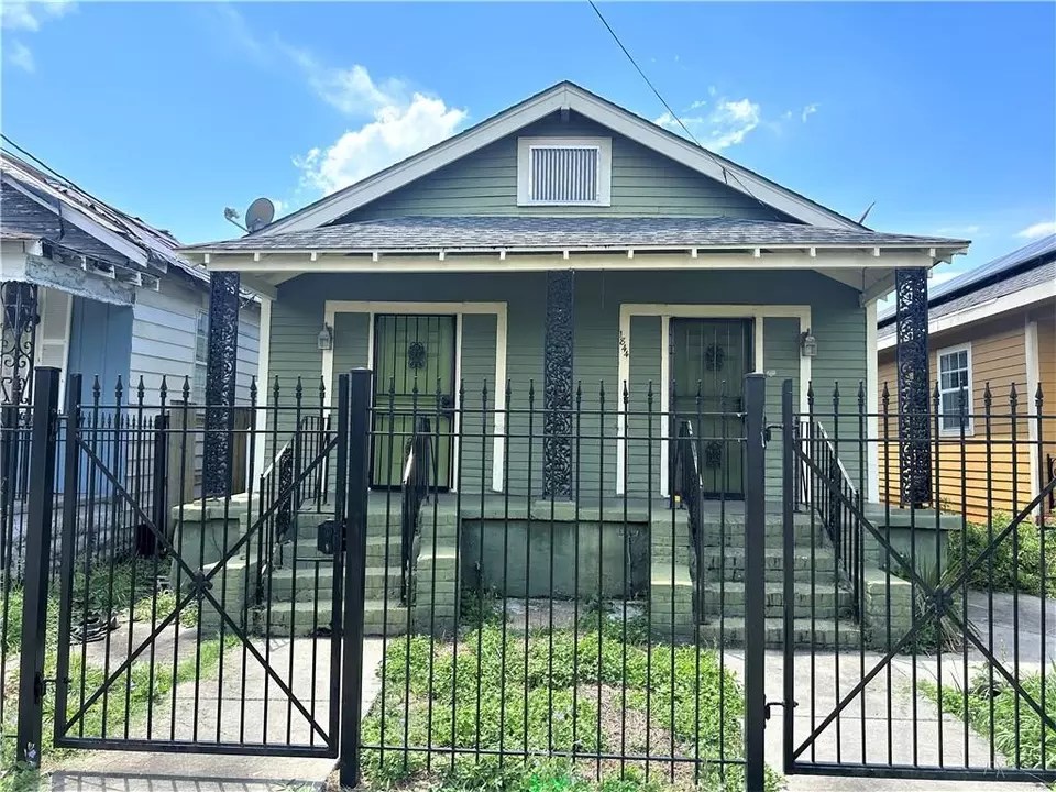 1844 Pauline St, New Orleans, LA 70117 10 Photos Movoto