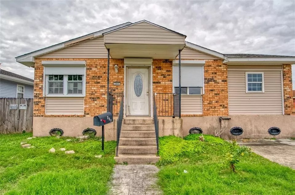 560 Grovewood Dr, Gretna, LA 70056 18 Photos Movoto