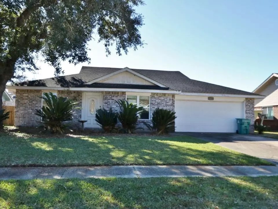 2733 Oak Leaf Dr, Marrero, LA 70072 21 Photos Movoto