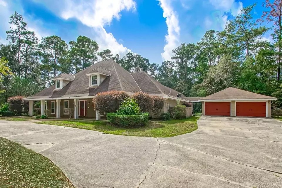 301 Hawk Dr, Slidell, LA 70461 40 Photos Movoto