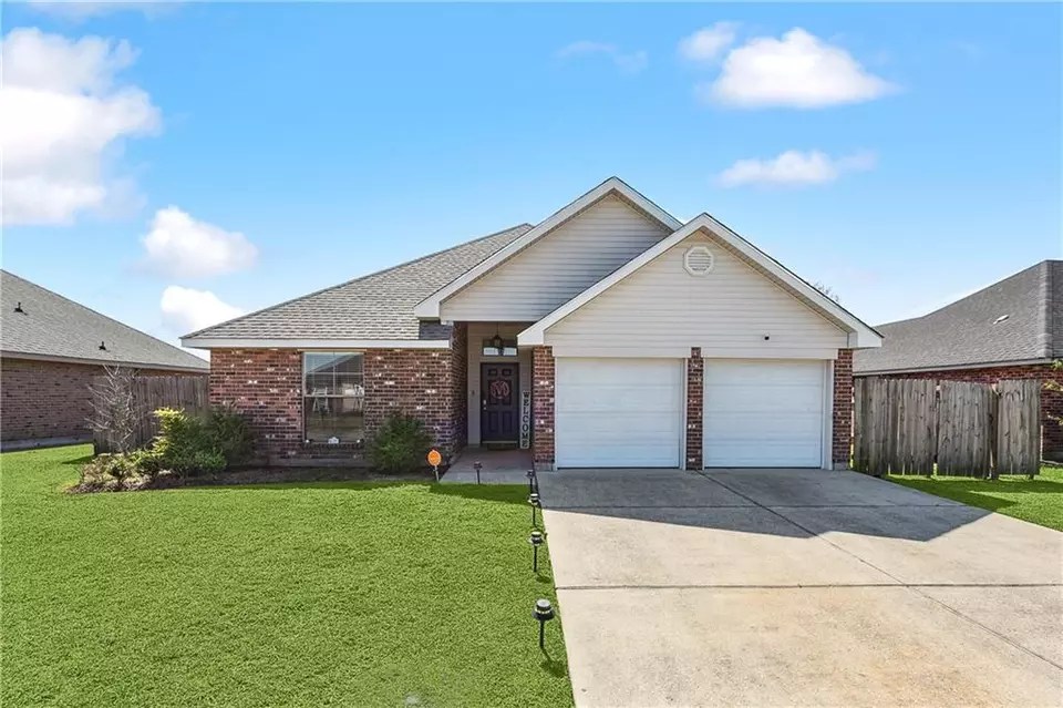 123 River Pointe Dr, Laplace, LA 70068 14 Photos Movoto