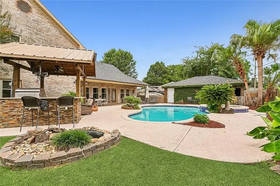 2230 Ormond Blvd, Destrehan, LA 70047 30 Photos Movoto