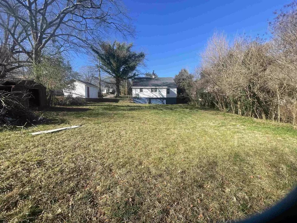 502 6th St, Gaffney, SC 29340 14 Photos Movoto