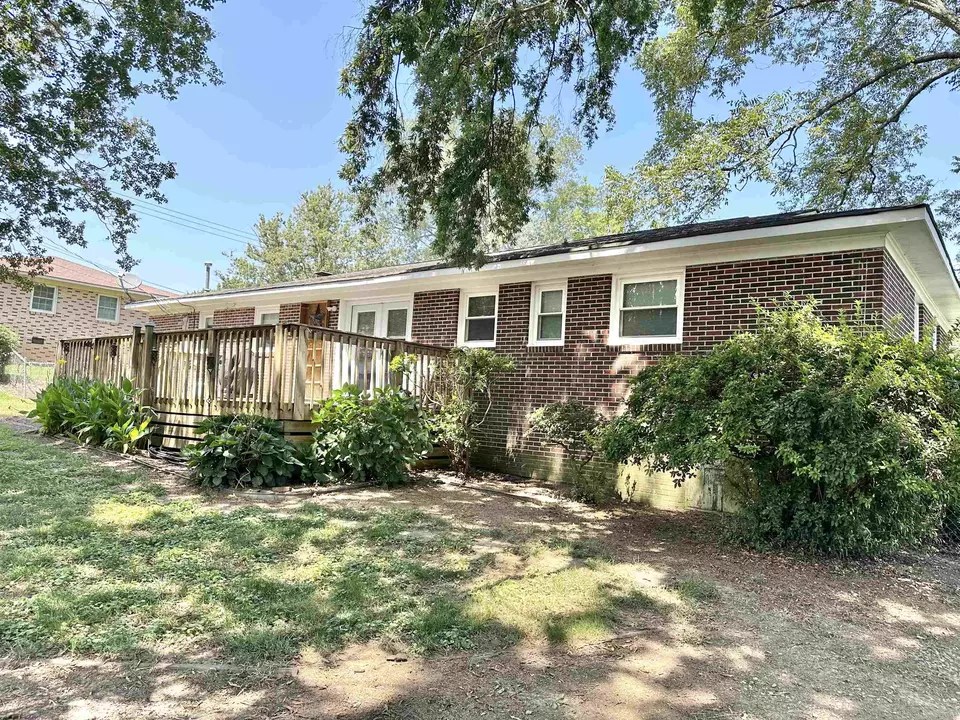 204 Sherwood Dr, Gaffney, SC 29340 29 Photos Movoto