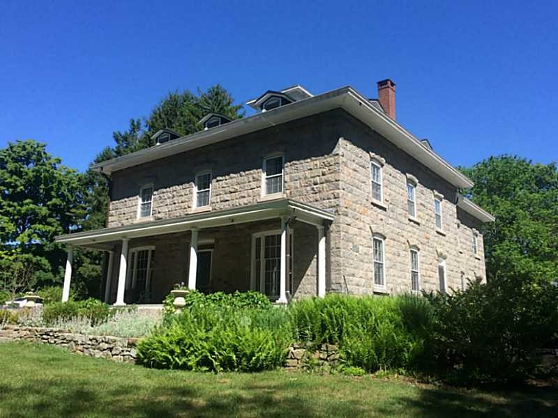 1789 Kingstown Rd, Wakefield, RI 02879 Movoto