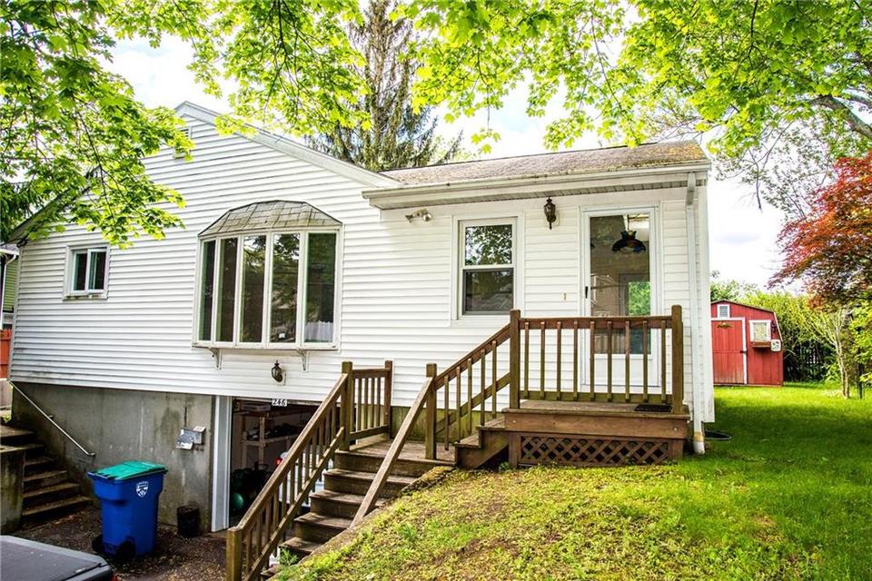 246 Chapel St, Lincoln, RI 02865 23 Photos MLS 1192908 Movoto