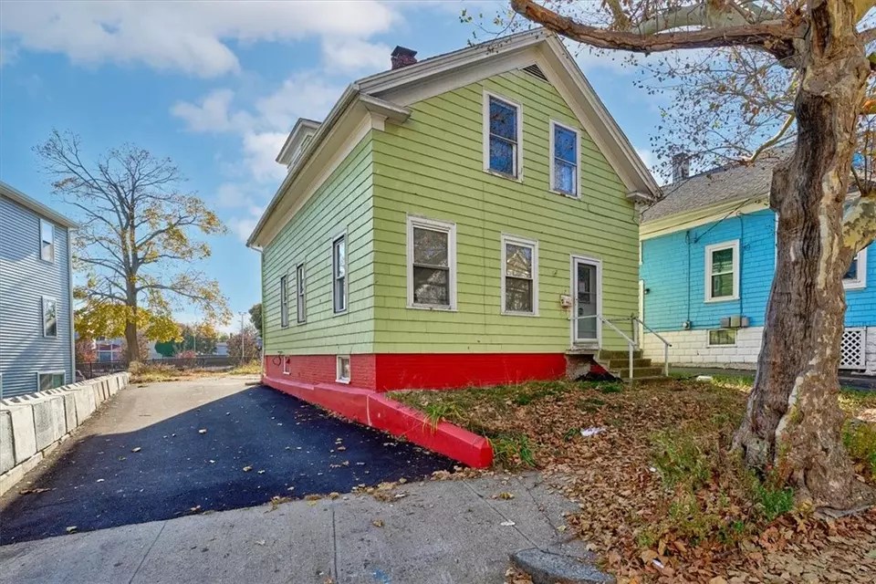 176 Baker St, Providence, RI 02905 26 Photos Movoto