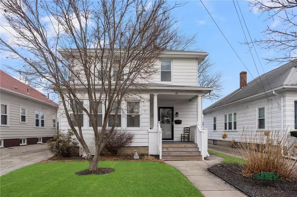 59 Legion Way, Cranston, RI 02910 41 Photos Movoto