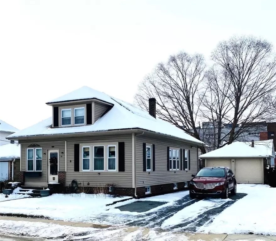 52 Legion Way, Cranston, RI 02910 1 photo Movoto