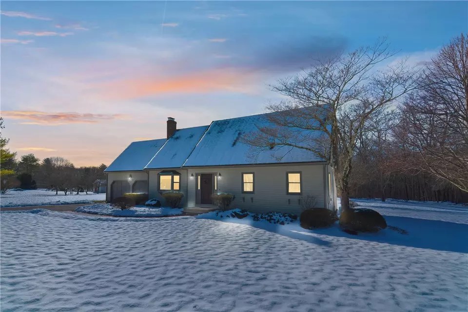 28 Agricultural Ave, Rehoboth, MA 02769 50 Photos Movoto