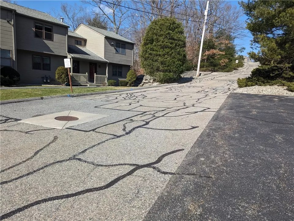 702 Pinewood Dr 702, Smithfield, RI 02917 17 Photos Movoto