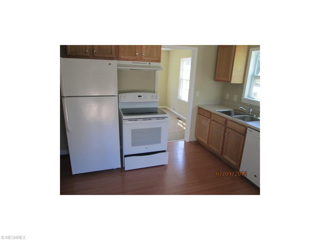 372 Dellwood Rd, Avon Lake, OH 44012 12 Photos MLS 3639197 Movoto