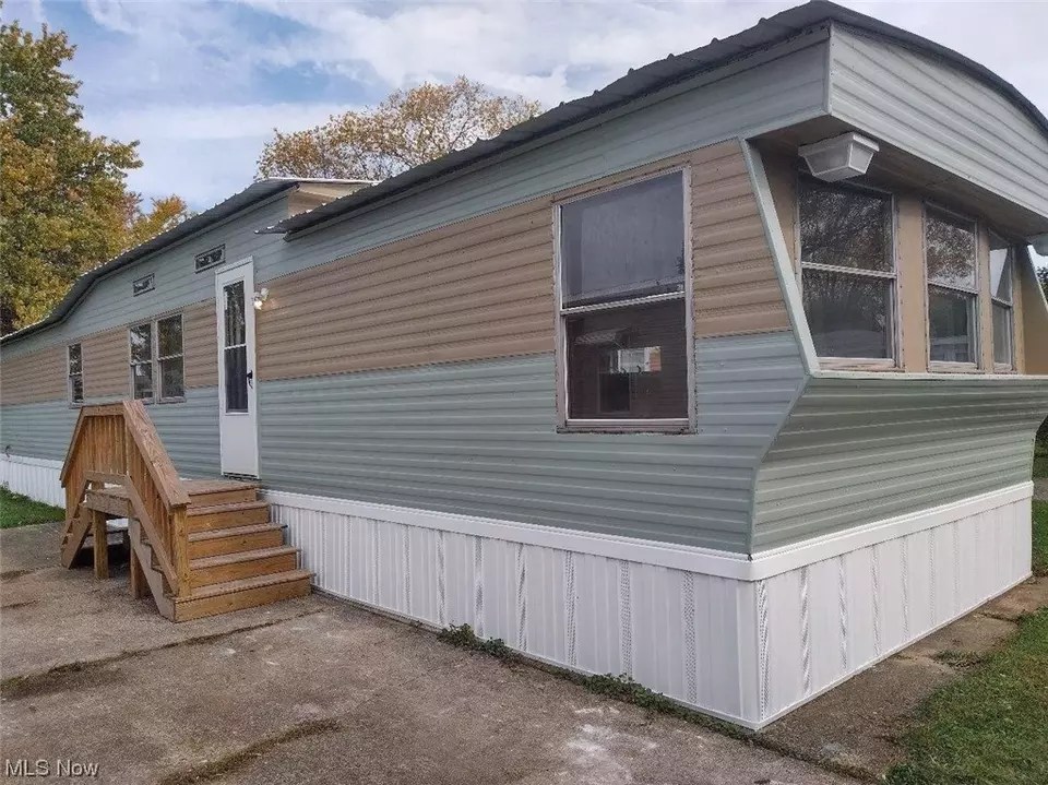 1166 Lafayette Rd B28, Medina, OH 44256 9 Photos Movoto