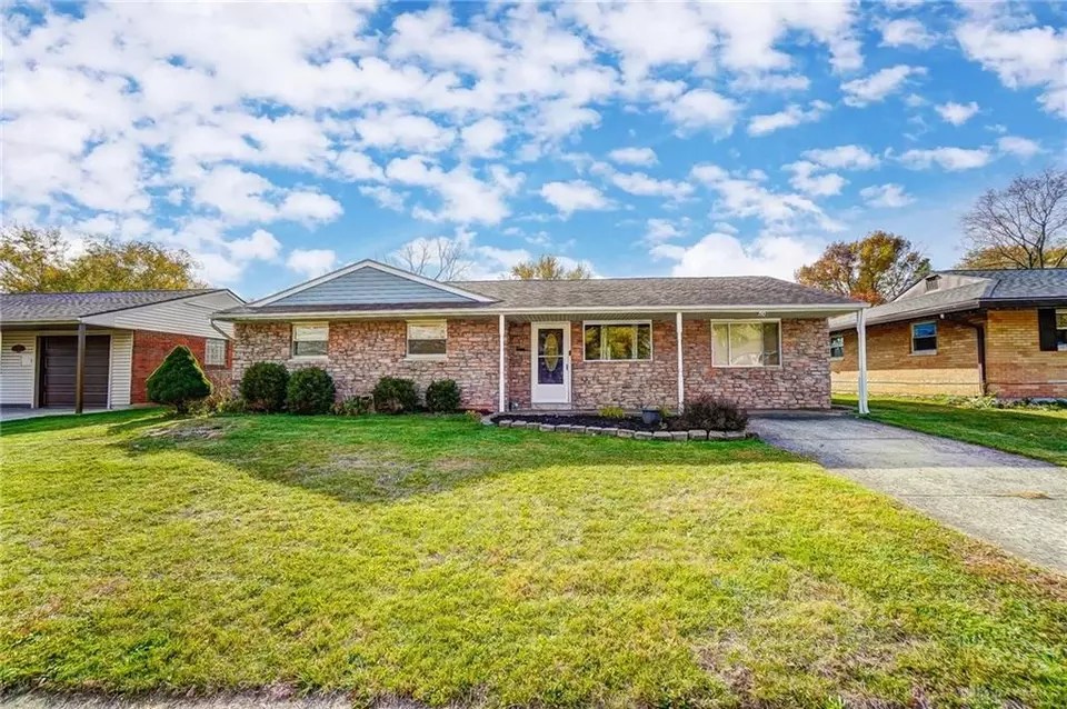 710 Kirkwood Dr, Vandalia, OH 45377 31 Photos Movoto