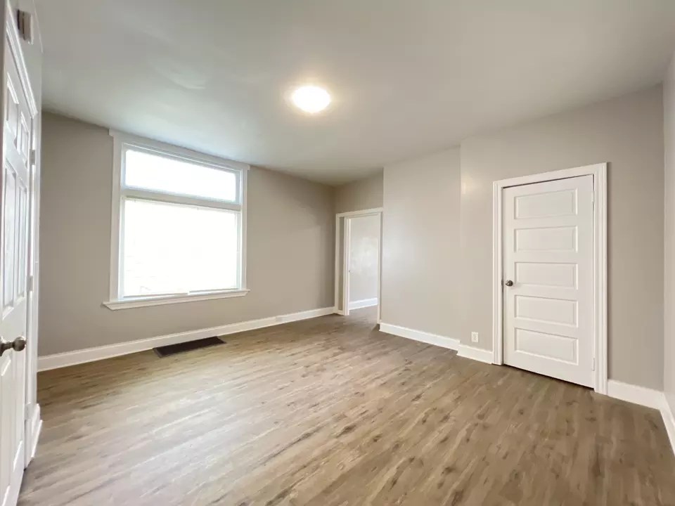 5665 Prosser, Cincinnati, OH 45216 10 Photos Movoto
