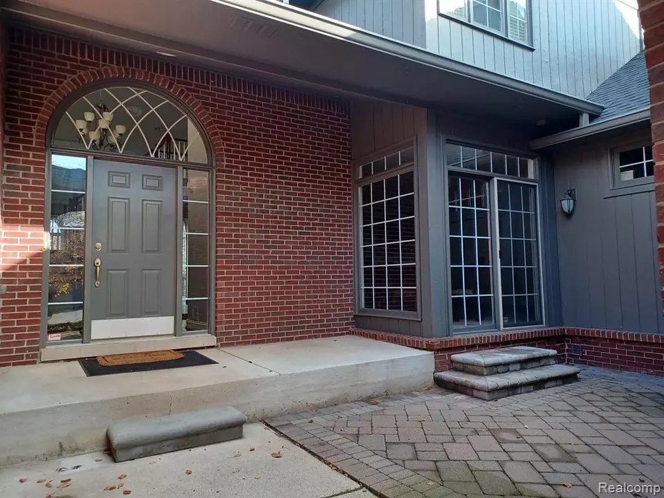 2133 Barberry Dr, Shelby Township, MI 48316 25 Photos Movoto